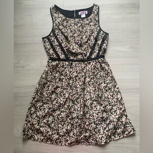Three Pink Hearts Floral A-line Dress (Juniors Size 7) 🌸